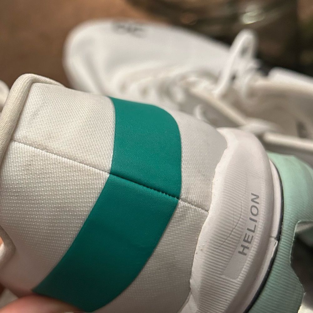 On Running Cloudbloom Echo Trainers - image 8